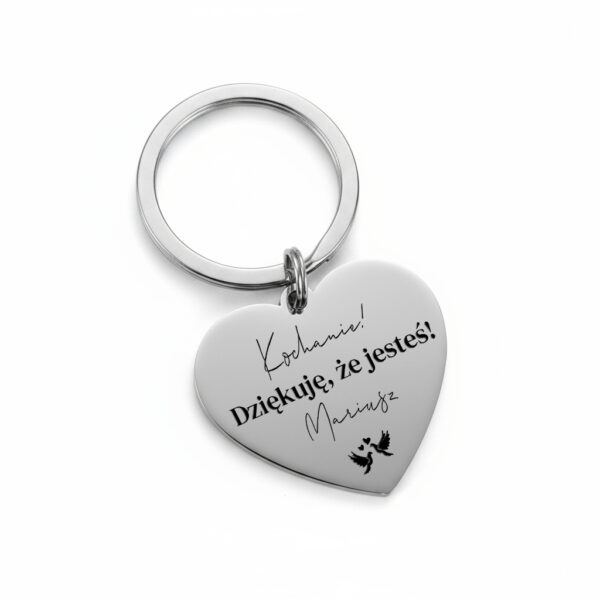 brelok w kształcie serca z grawerem