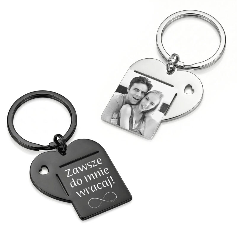 Personalizowany brelok w kształcie serca ze zdjęciem i romantycznym grawerem
